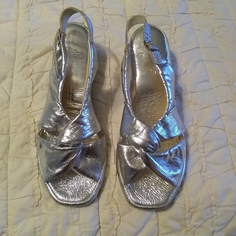 Vintage 1950 metallic silver sandals Size 7